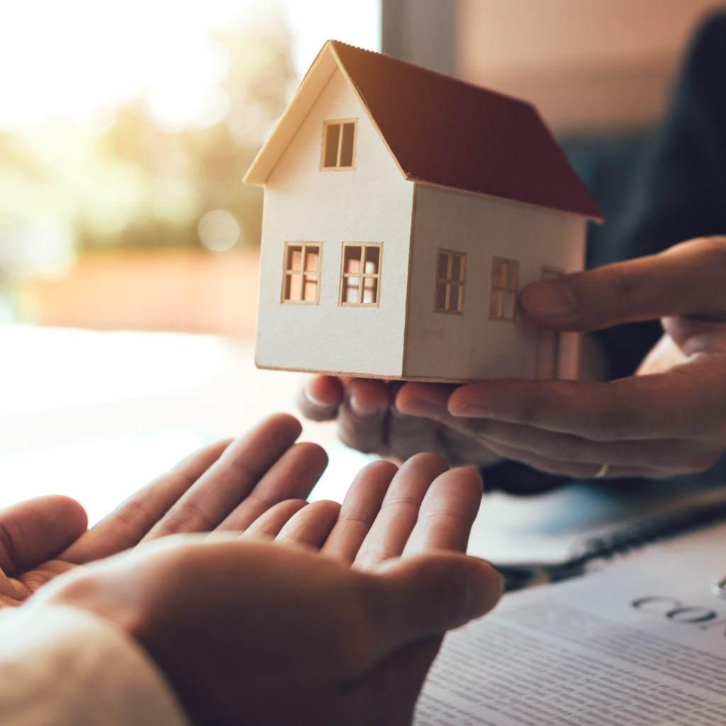 Lardlord and client nurturing their relationship